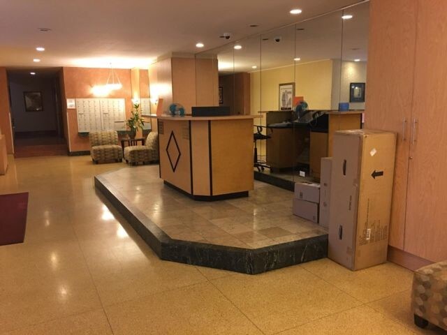 Foto del edificio - 9801 Shore Rd