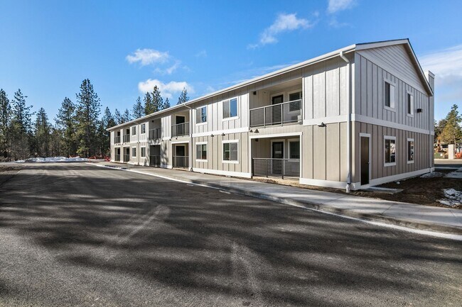 Building Photo - 2 Bedroom Oxbow Flat Apartment