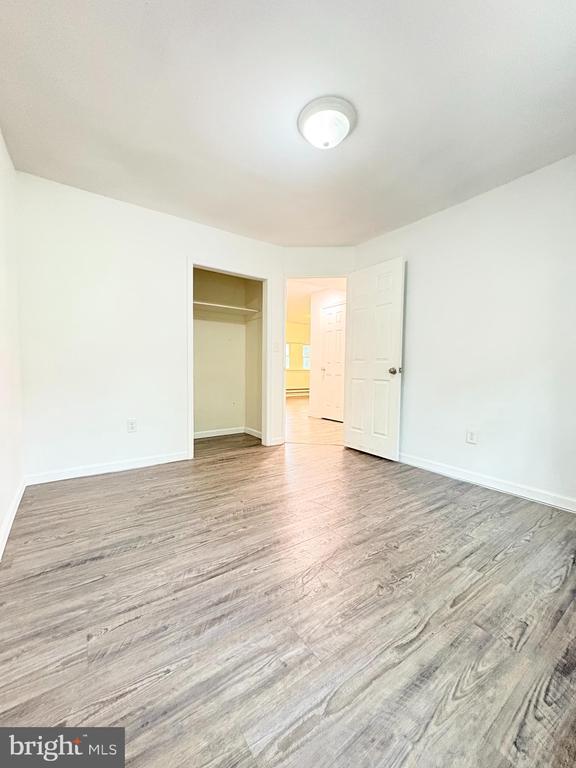 Foto del edificio - 1630 E 9th St