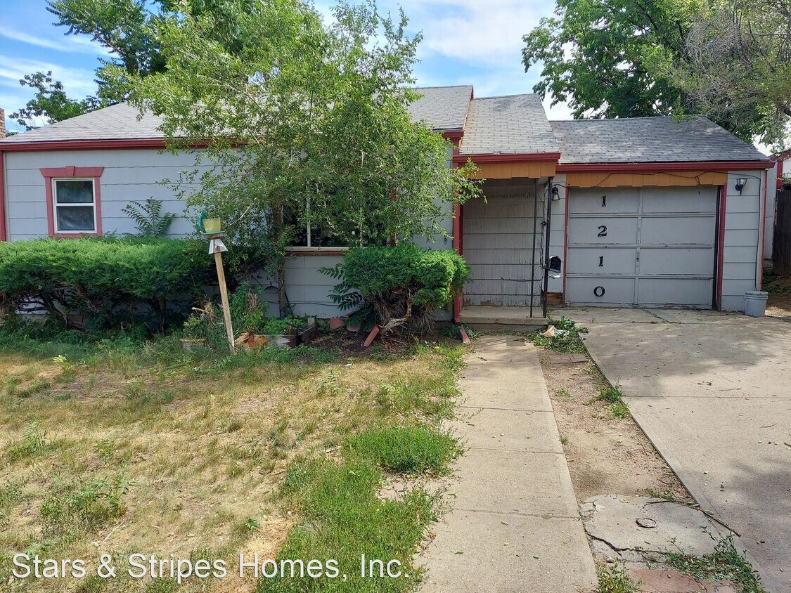 3 br, 1 bath House 1210 Del Mar Parkway House Rental in Aurora, CO