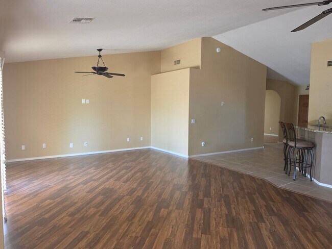 Foto del edificio - Active Adult Living | 2 Primary Suites + Den