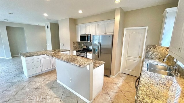 Foto del edificio - 17543 Nutwood Dr