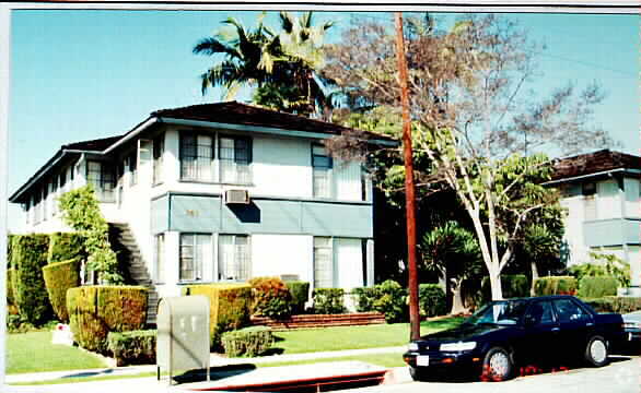 Building Photo - 263 S Pine