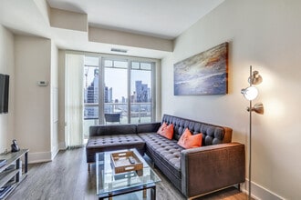 Building Photo - 299 Front St W