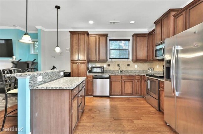 Foto del edificio - 543 St Johns Ave SW