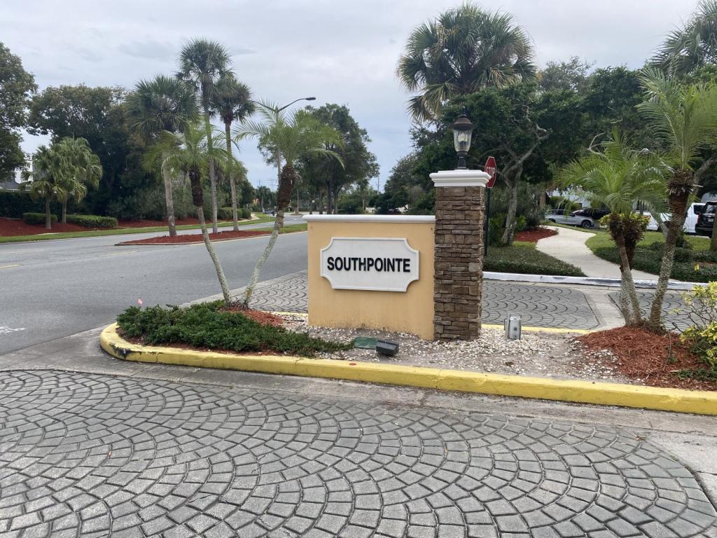 Photo - 3950 Atrium Dr