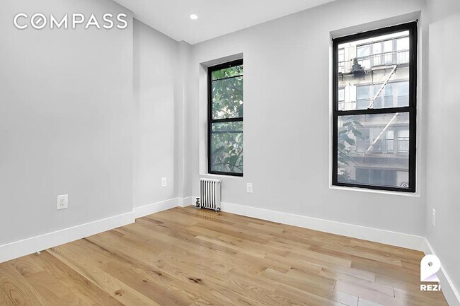 Foto del edificio - 175 E 105th St