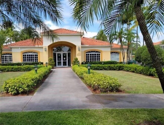 Foto del edificio - 7260 NW 114th Ave