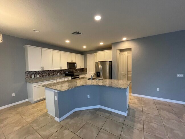 Building Photo - 4516 San Fratello Cir
