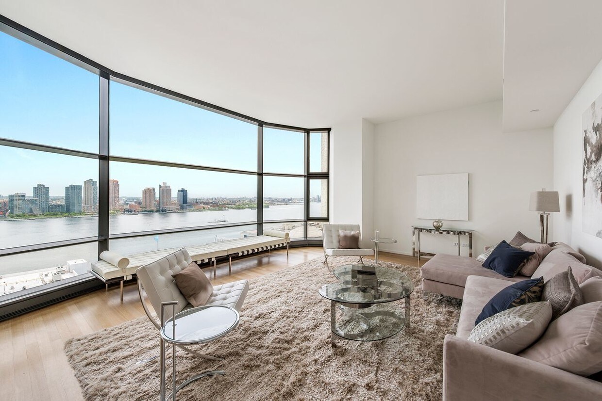 Foto principal - 345 E 46th St