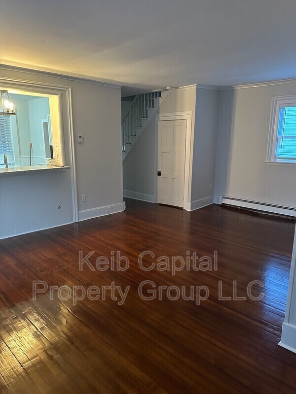Building Photo - 68 Ballston Ave