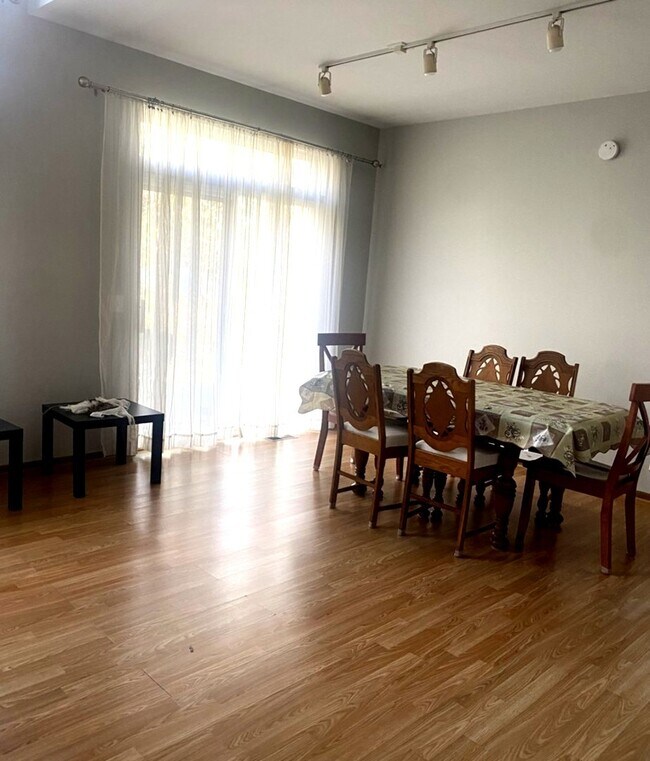 Foto del edificio - 8029 Sierra Woods Ln