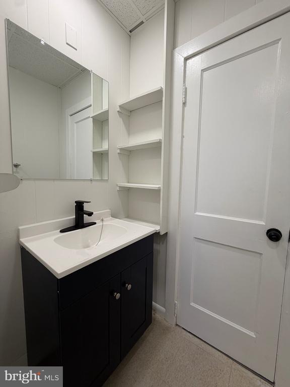 Foto del edificio - 517 Bentley Ave