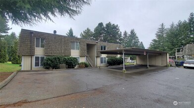 Building Photo - 5012 S 58th St