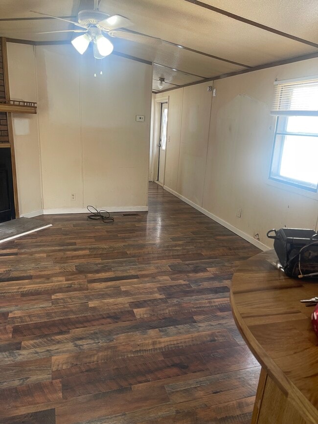 Building Photo - 104 Marina Wy