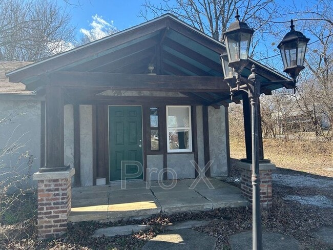 Photo - 1101 S Washington Ave Apartment