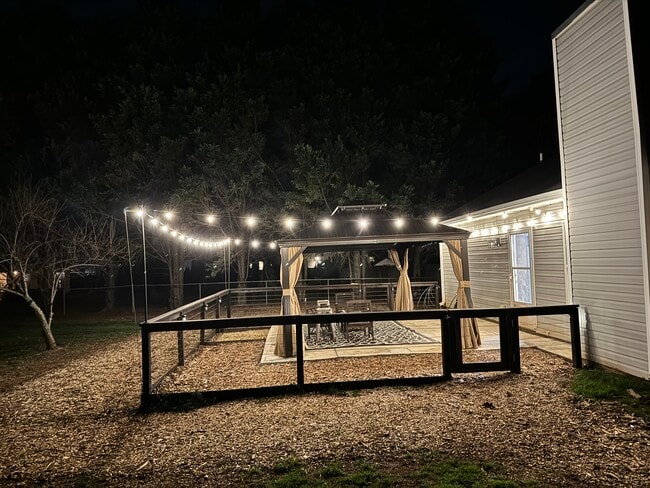 Foto del edificio - 486 Hammond Rd