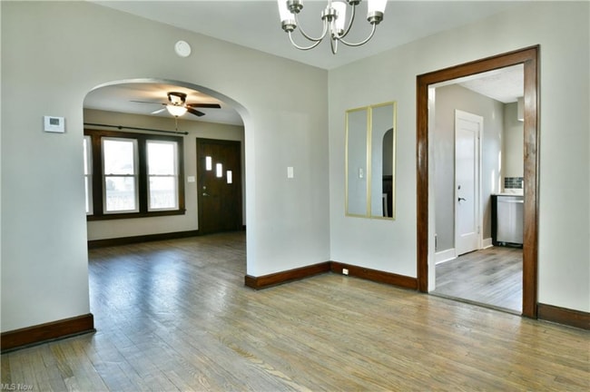 Foto del edificio - 223-225-225 E Liberty St