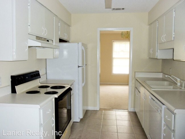 Building Photo - 2525 Little John Ct