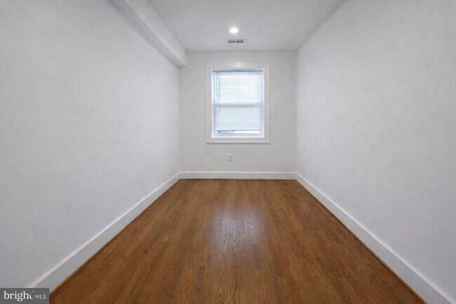 Foto del edificio - 604 17th St NE