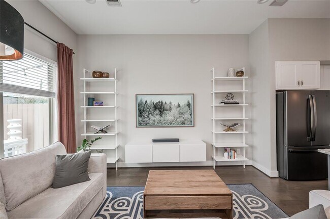 Foto del edificio - 1715 Freeman St