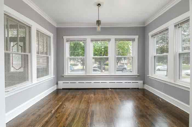 Foto del edificio - 3022 N Nottingham Ave
