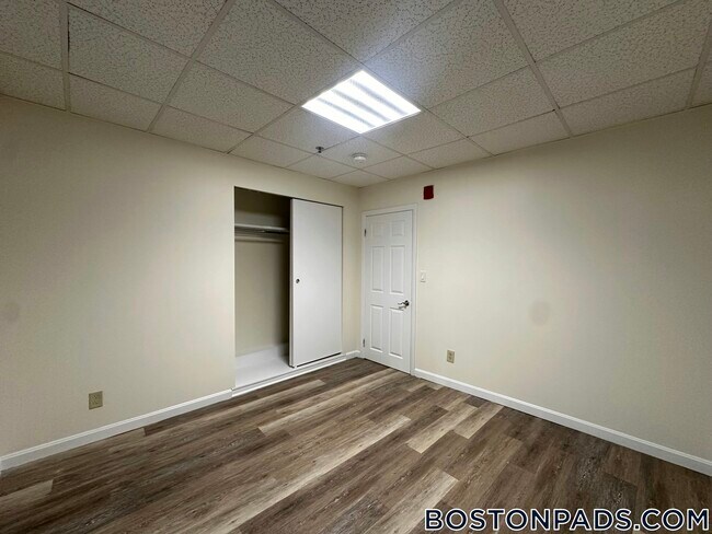 Building Photo - 62 Boylston St