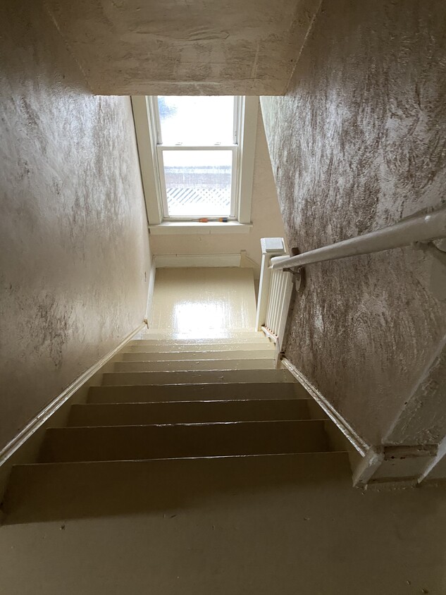 Stairs - 552 Harold Ave