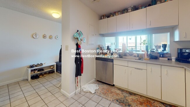 Foto del edificio - 175 Beacon St