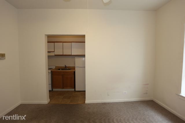 Building Photo - 3957 W Irving Park Rd