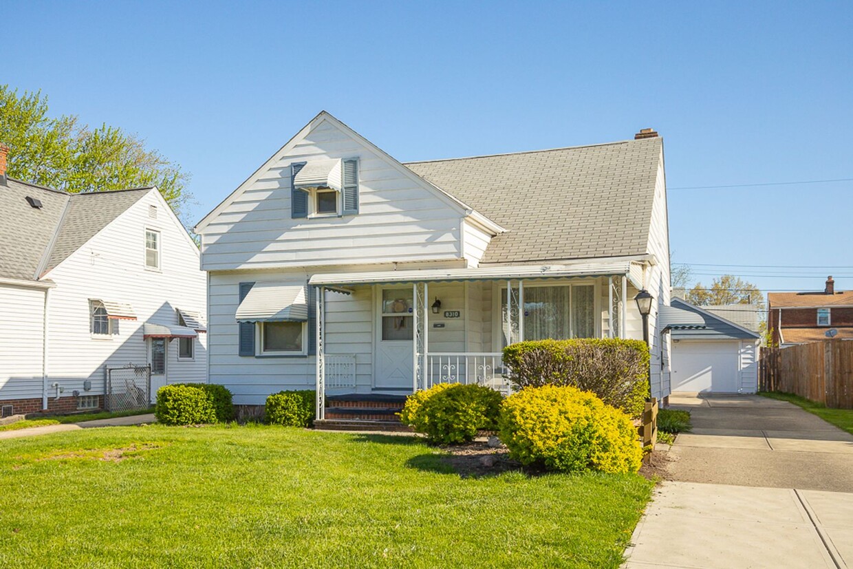 Primary Photo - Charming 3 bedroom/2 bath House, Parma!