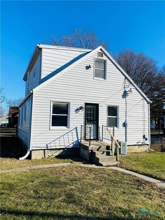 Building Photo - 3263 Blackstone Dr