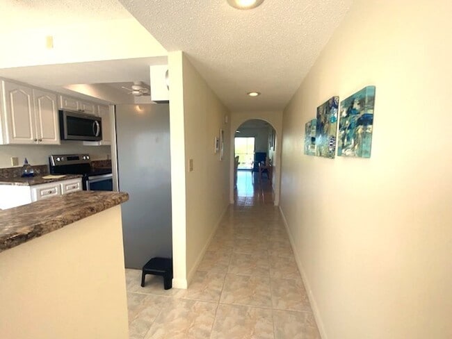 Building Photo - 1348 Rock Dove Ct
