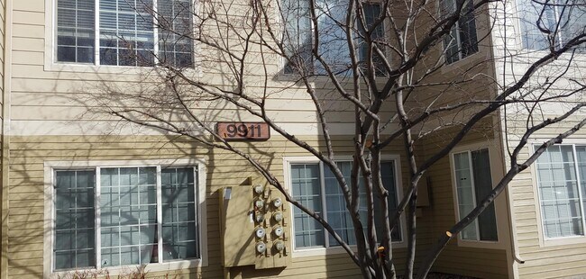Building Photo - 9911 E Idaho Cir