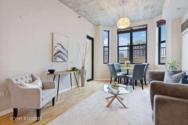 Foto del edificio - 1464 S Michigan Ave