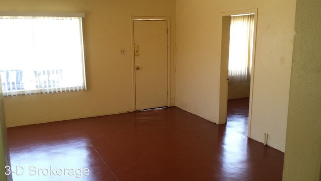 Building Photo - 4 br, 1 bath Apartment - 3415 N. Los Altos