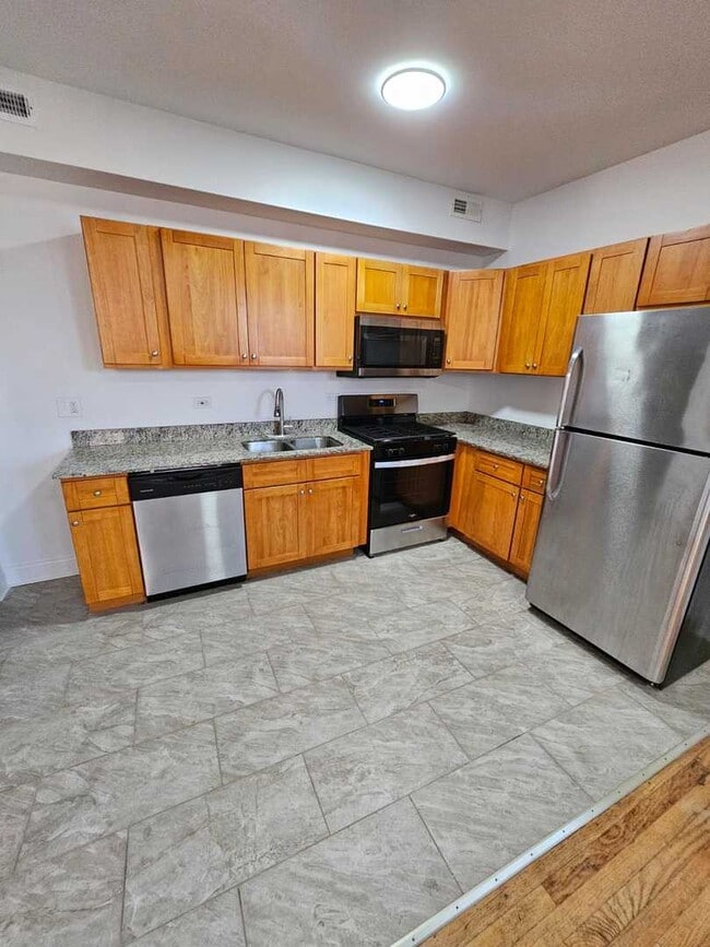 Foto del edificio - 6528 S Greenwood Ave