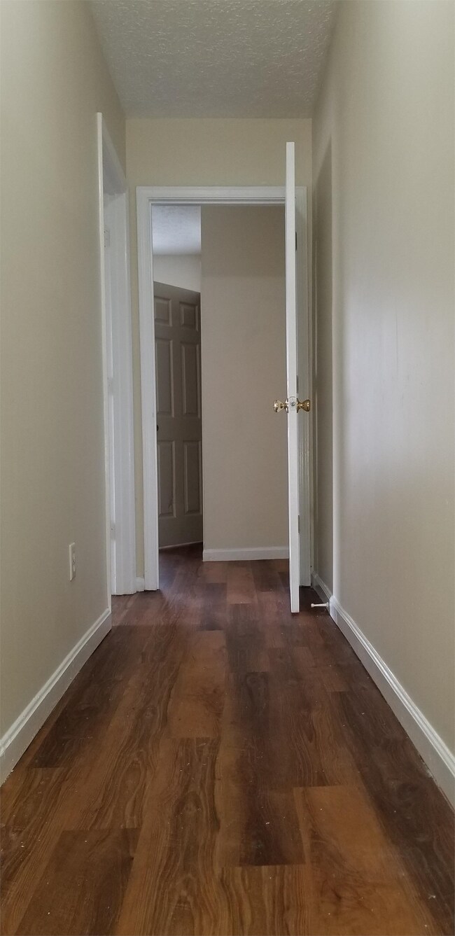 Foto del edificio - 1513 Hale Ave