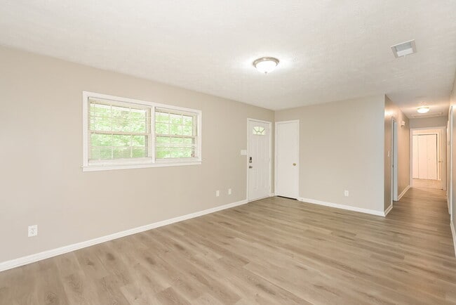 Building Photo - 2959 Tiller Trail SW