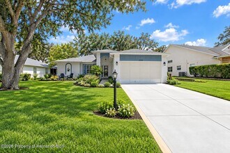 Building Photo - 2066 Quailwood Ln