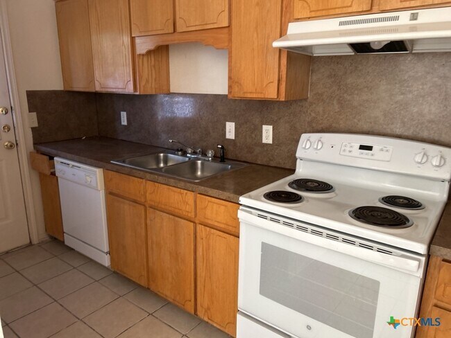 Foto del edificio - 4005 Doraine Ct