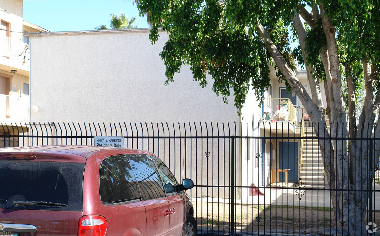 Foto del edificio - 3860 35th St
