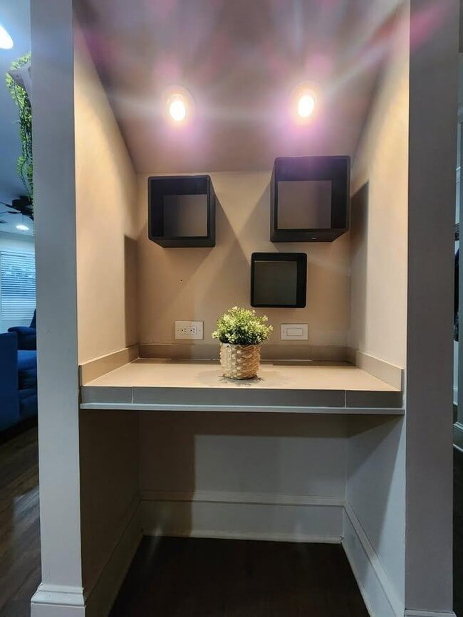 Building Photo - 4931 Sugar Creek Dr