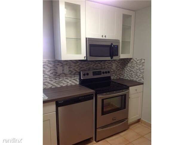 Building Photo - 13717 SW 149th Circle Ln