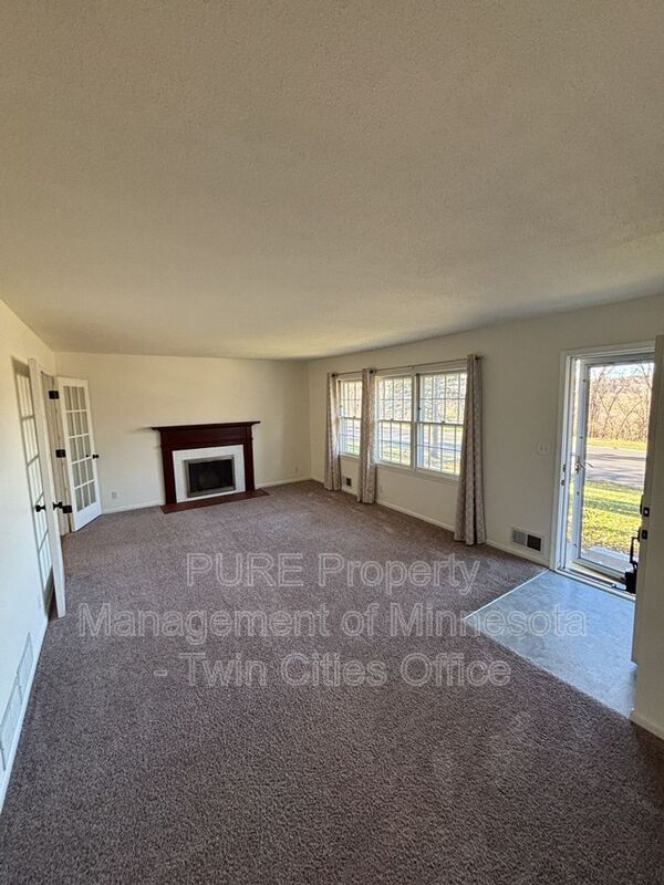 Foto del edificio - 4648 9 Mile Creek Pkwy
