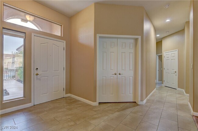 Building Photo - 9812 Gerald Ct