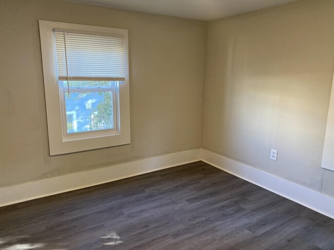 Building Photo - 309 Hammond St