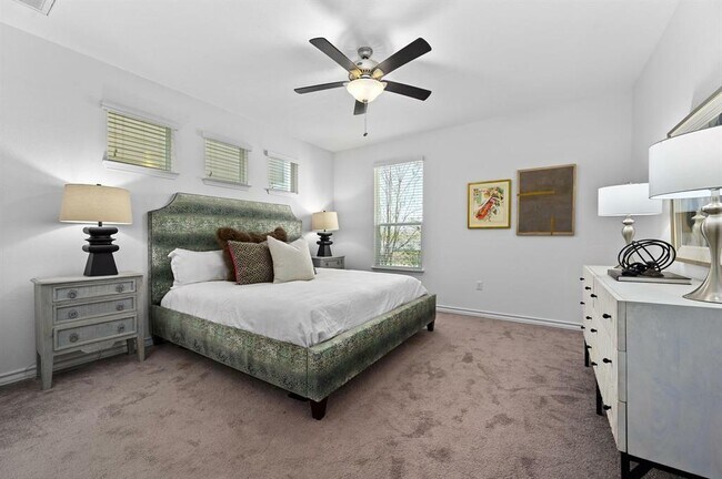 Foto del edificio - 5400 Golden Canary Ln