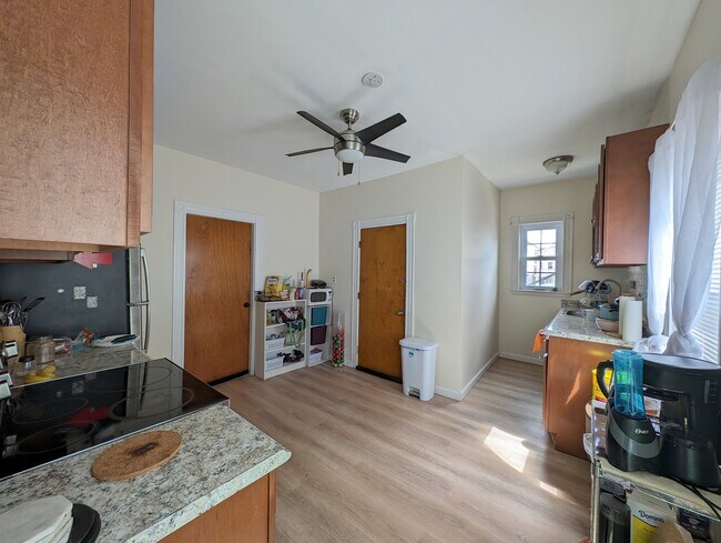 Foto del edificio - 35 Pearson Rd