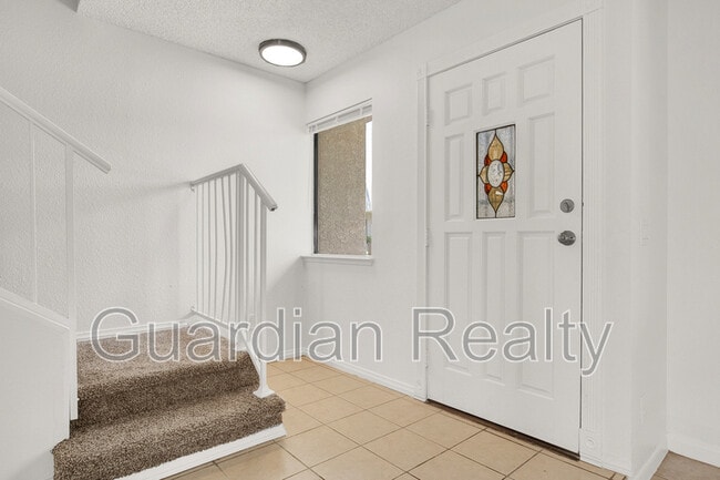Building Photo - 2639 Jacyra Ave